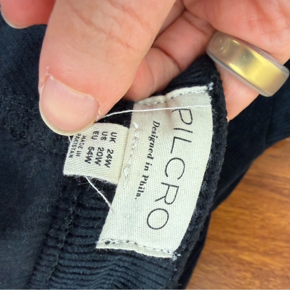 Anthropologie Pilcro Black Icon Flare Corduroy Pants Size 20 W - Picture 7 of 8